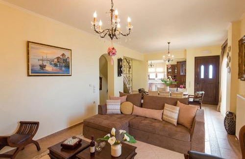 Νikolaos Villa with Private Pool, Playground & BBQ - Foto 25