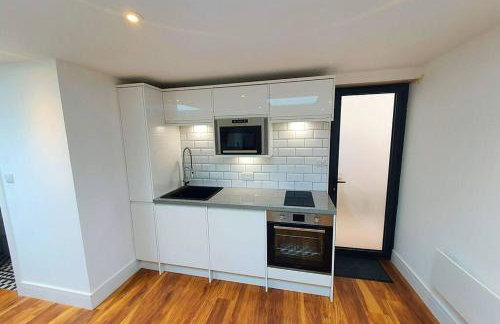 Cosy detached studio- walking distance to CWOA! - Photo 8