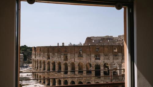 Colosseo YH - Foto 1