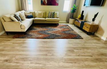 CozyCove near Disney Universal Pool Home Sleeps 10 - Foto 12