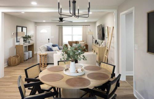 Refreshing Ranch Style Home - Photo 28