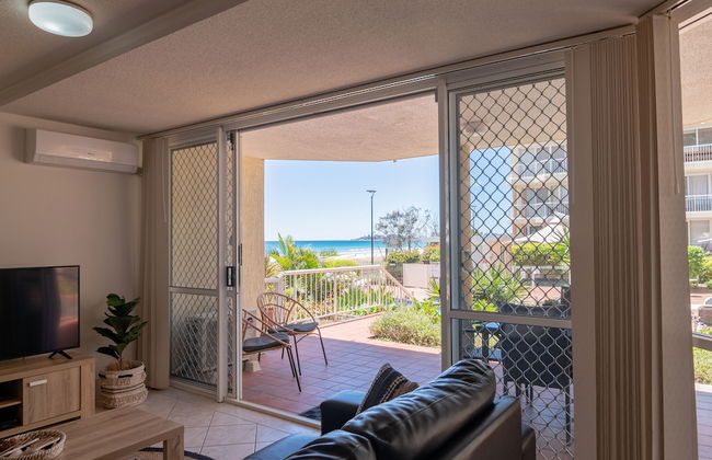 Crystal Beachfront Apartments - Foto 26