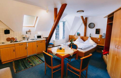 Bio-Weingut Staffelter Hof - Foto 54