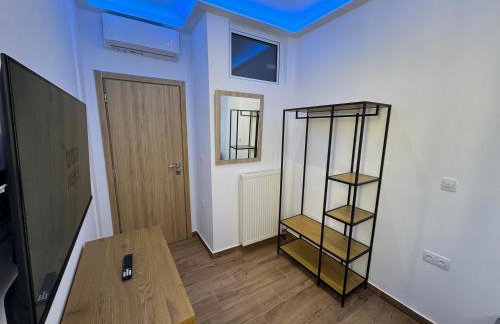 Modern Athens Suite - 160m from Metro - 3min Piraeus Port - 6 Guests - Foto 43