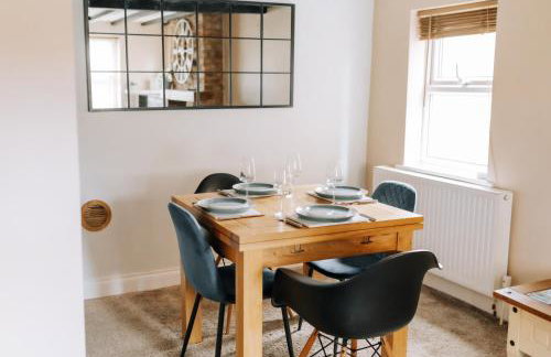 NEW Thirsk Stays - Herriot's Hideaway - Photo 4