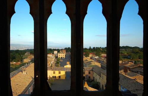 Blue House Near Bagnoregio-overlooking the Umbrian Mountains and Tiber Valley - Foto 103