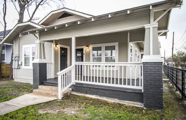 Renovated 2BR Near Downtown SA - Foto 1