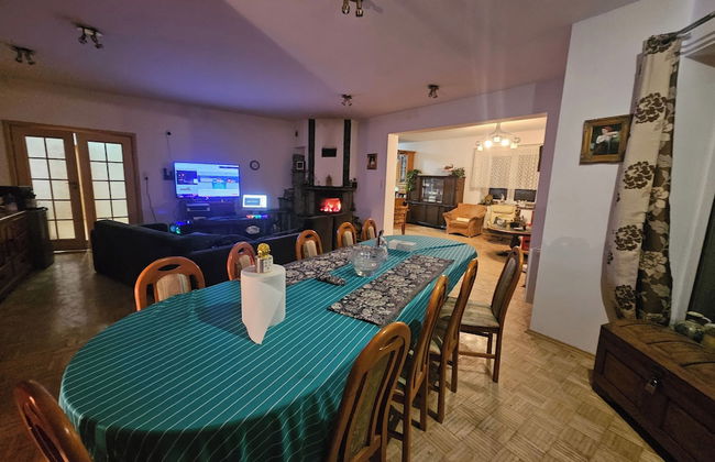 Villasleeps23-gaden-parking-partiesok-lake - Photo 1