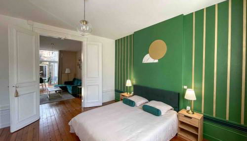 SPA - 4 Pers - NETFLIX - Gare - Parking - Foto 3