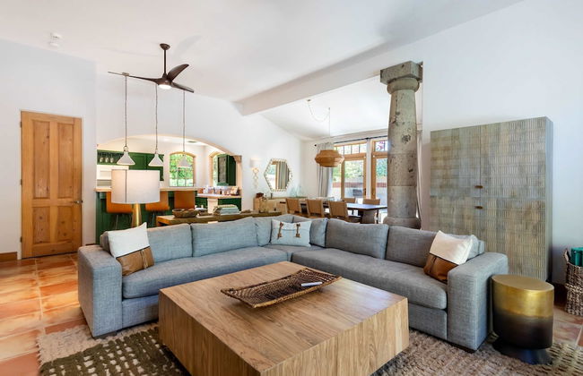 LUX - Historic Tennis Club Enclave - King Beds - Foto 19