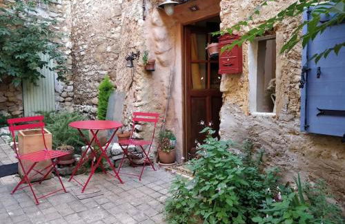 Maisonnette au pied du Mont Ventoux ste colombe - Photo 1