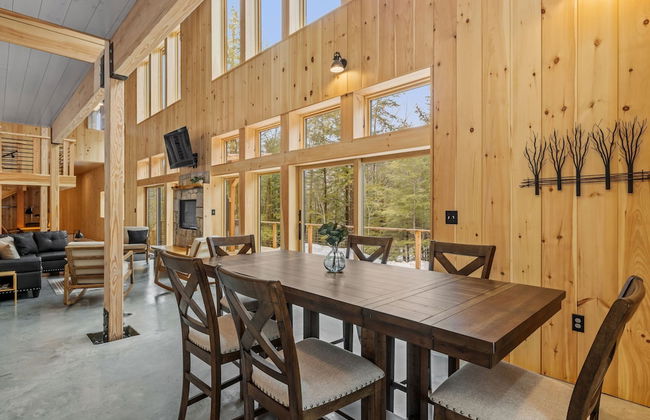 Ski Cabin w Hot Tub Gas Fireplace Near Cranmore - Photo 17