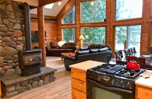 Silver Lake Cabin #7 - Lake Front - Ht - Pets Ok - Photo 8