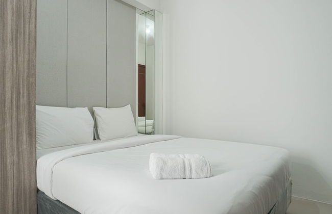 Fully Furnished Apartment with Comfortable Design 2BR Vittoria Residence - Photo 1