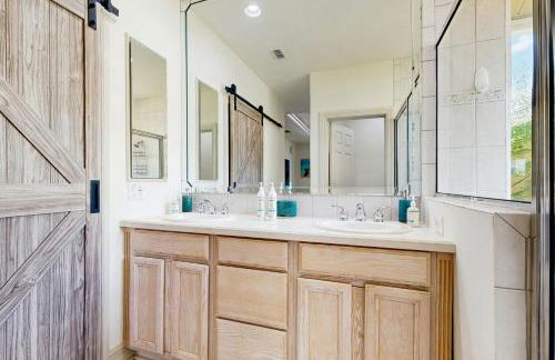 The Sunshine Social - Photo 14