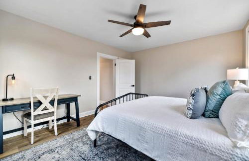 Tranquil Mountain Escape Luxurious 5-Bedroom Farmhouse with Pool - Foto 18