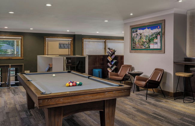 Marriott's Mountain Valley Lodge at Breckenridge - Photo 33