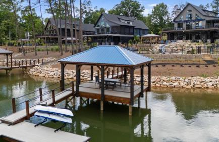 Gray Fox Lodge by Avantstay Waterslide Pool, Theater Sleeps 21 - Foto 18