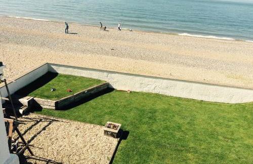 Superb Cintra Beachside Apartments - Photo 32