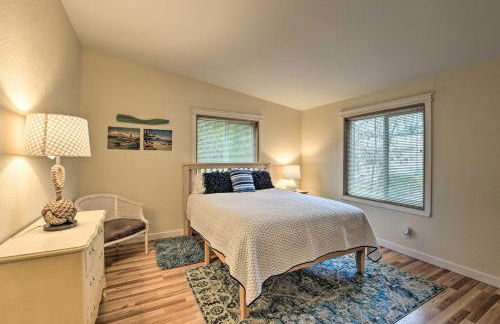 Cute Cottage with Deck Walk 115 Ft to Brewery and Cafe - Foto 16