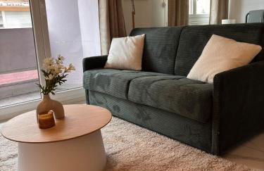 L'escale direct access to train station ideal location - Photo 13