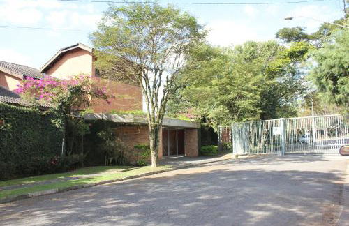 Aconchegante casa na Granja Viana - Foto 46