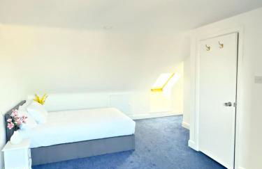 Luxury House in Ilford 21 minute Train journey from Central London - Foto 7