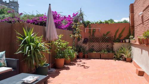 Magic Apartment with Private Terrace - Photo 4