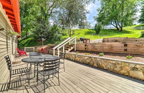 Fish, Float and Relax Fireside Home Near New River! - Foto 30