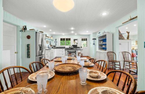 Stunning Water Views Sleeps 14 - Foto 16