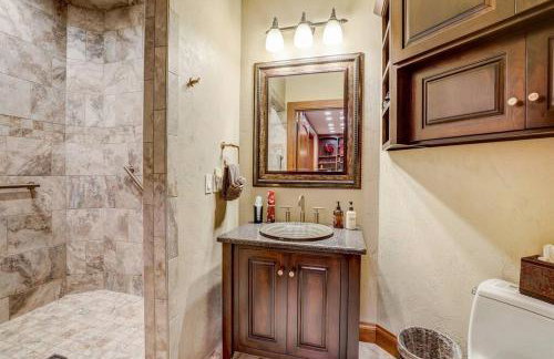 Silver Lake Estate - Private Beach - Hot Tub - Arcades - Foto 48