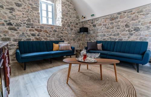 ENGLEZENA'S GUESTHOUSE - Photo 26