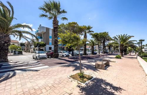 Gioiello Marino Holiday Apt -1 min from the sea- Free parking- Bike- Wi-Fi - Foto 49