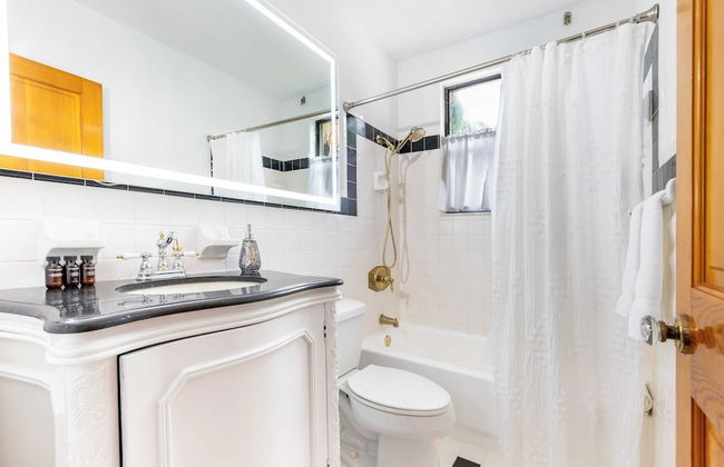 Las Olas Oasis by Avantstay Minutes to the Beach + Hot Tub - Foto 30