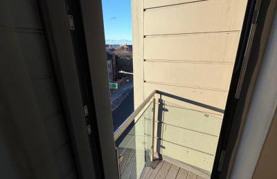 Central Liverpool 2-Bed Balcony Apartment by StaySavvy Accommodation - Photo 5