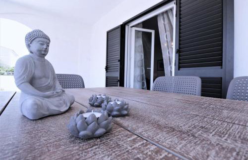 Villa Mendula Trogir - Luxury villa by the beach - heated pool - lush green garden - Photo 78