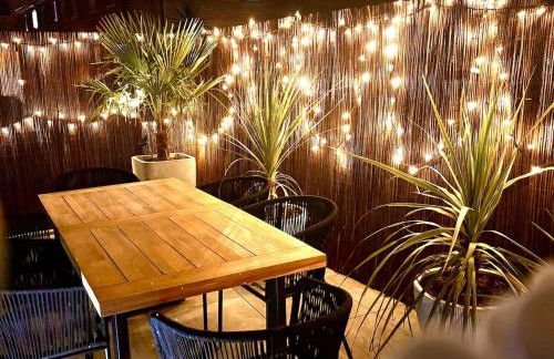 Poole Quay Apartment - Perfect Location - Beatiful Roof Terrace - Free Parking - Photo 7