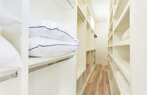 The Ashland House - Stylish Design, Backyard Oasis - Foto 70