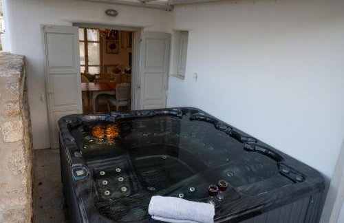 Villa Mon Rêve with Private Jacuzzi "5-minute walk - Ornos beach" - Foto 2