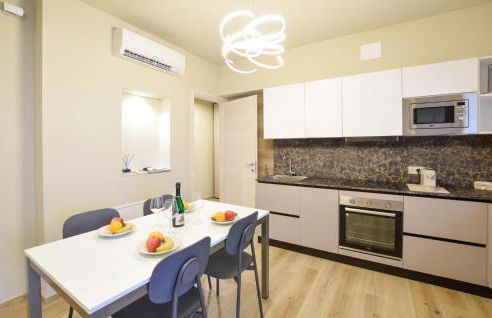 2 Bedroom Gorgeous Apartment In Premaor - Foto 12