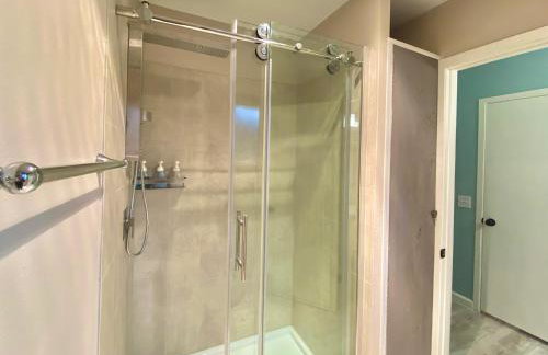 The Redwood Guesthouse at the Floras Lake Getaway - Foto 30