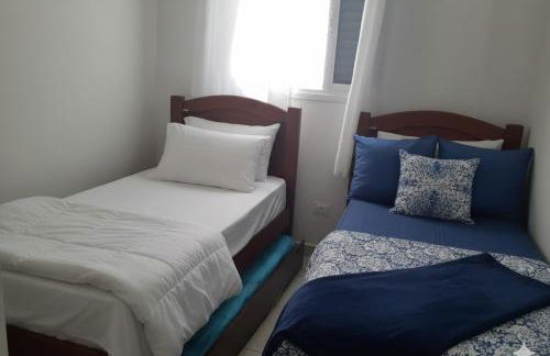 Apto Completo- 2quartos-Piscina Sauna-ar-condicionado Wi-Fi varanda gourmet-Sala de Jogos-Praia do Itagua - - Foto 2