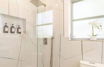 Spacious 4 Bedroom 3 Bathroom House with Heated Pool and Outdoor Shower close to FFL Airport and Cruise Port - Foto 9