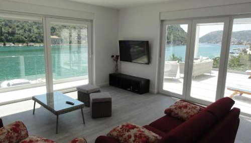 Villa Riva - Five Bedroom Villa With Pool and Sea View - Foto 4