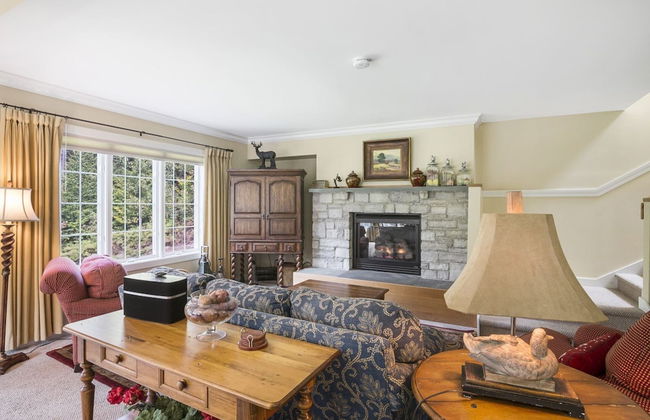 700 B Topnotch - Photo 1