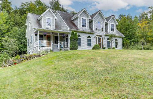 Meriden Village of Plainfield Home with Backyard - Foto 35