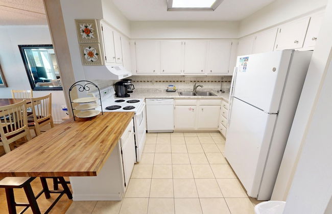 Dolphin Point 306c 2 Bedroom Condo by RedAwning - Foto 8