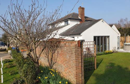 Island Retreat with HotTub - Foto 14