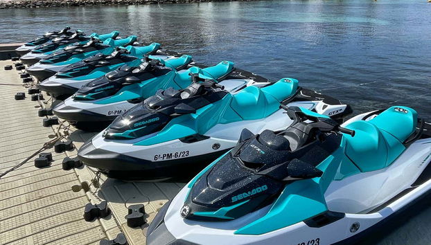 Fornells Jet Ski Tour - Foto 5