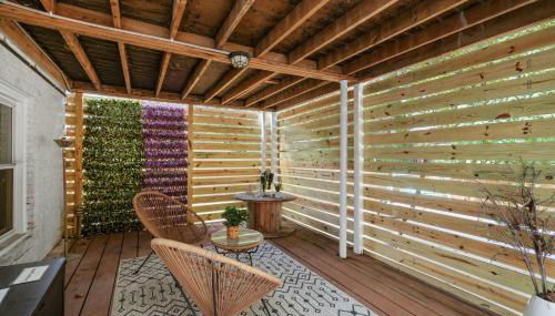 6 Min to North Hills - Private deck - In Unit Washer and Dryer - Foto 5